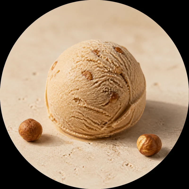 Boule de glace artisanale praliné avec ses ingrédients